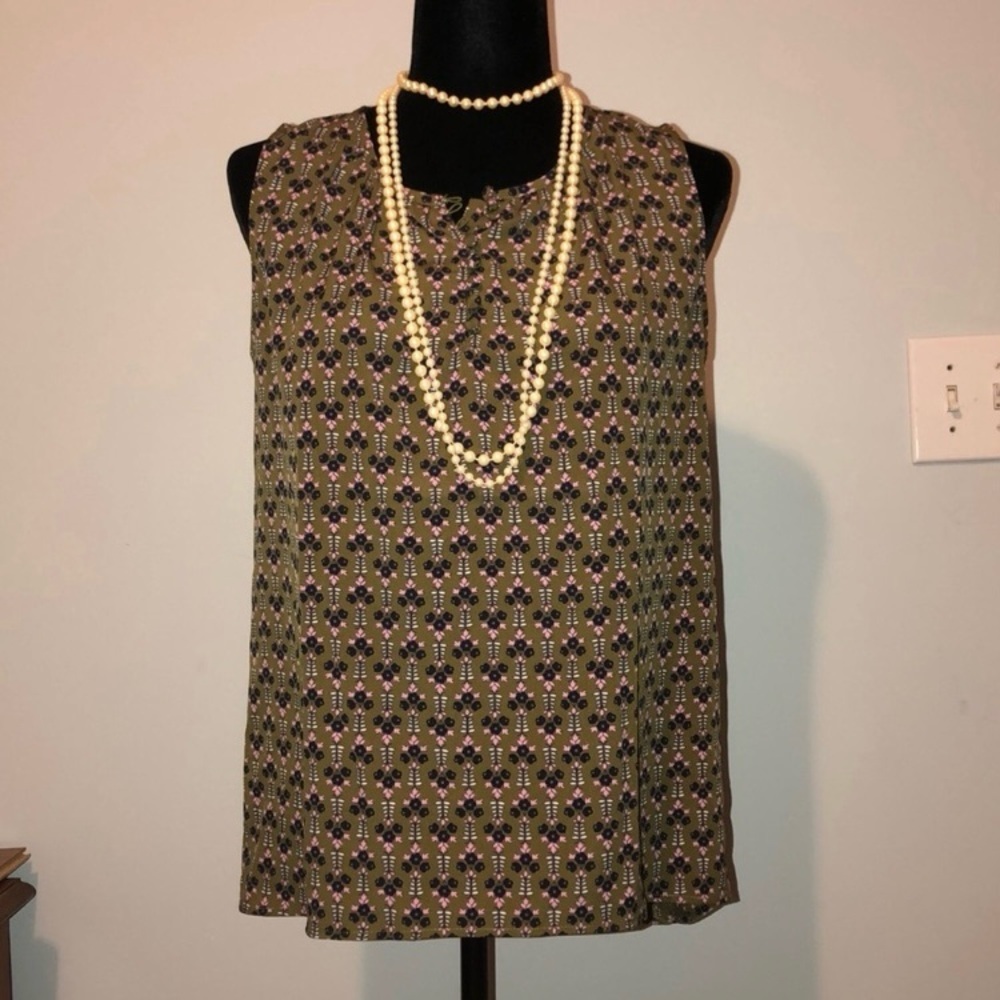 EUC Ann Taylor Petites Tank Blouse